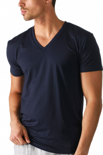 Abbildung zu Shirt, V-Ausschnitt COLOUR (46507) der Marke Mey Herrenwäsche aus der Serie Serie Dry Cotton