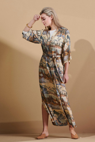 Abbildung zu Jula Carice Kimono (401720-367) der Marke ESSENZA aus der Serie Loungewear 2021-2