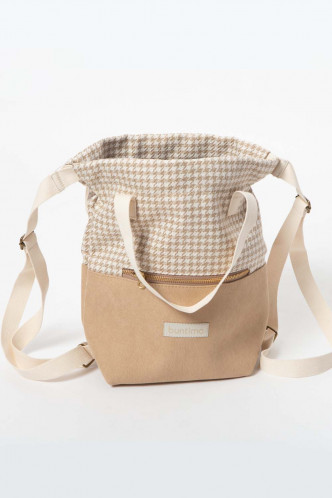 Abbildung zu Rucksack Tasche hellbraun - Eli (ELI-P-102) der Marke Buntimo aus der Serie Designertaschen