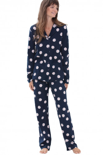 Abbildung zu Pyjama lang Sabina (14063) der Marke Mey Damenwäsche aus der Serie Mynight