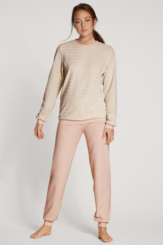 Abbildung zu Pyjama lang Soft Dreams (41693) der Marke Calida aus der Serie Soft Cotton